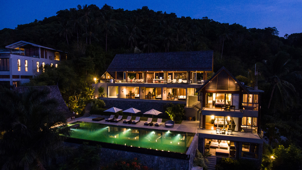 Villa Suralai - Serene villa at night